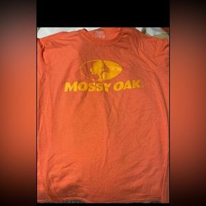 Mossy oak men’s short sleeve t-shirt. Size XL. Just never worn it